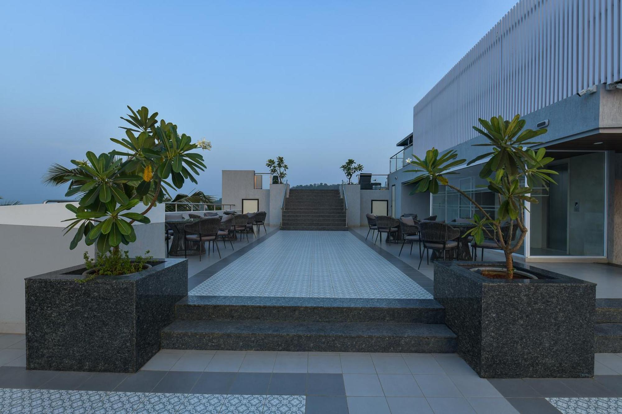 Meritas Auberge Calangute Goa Exterior foto